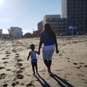 Meet your Posher, Joy